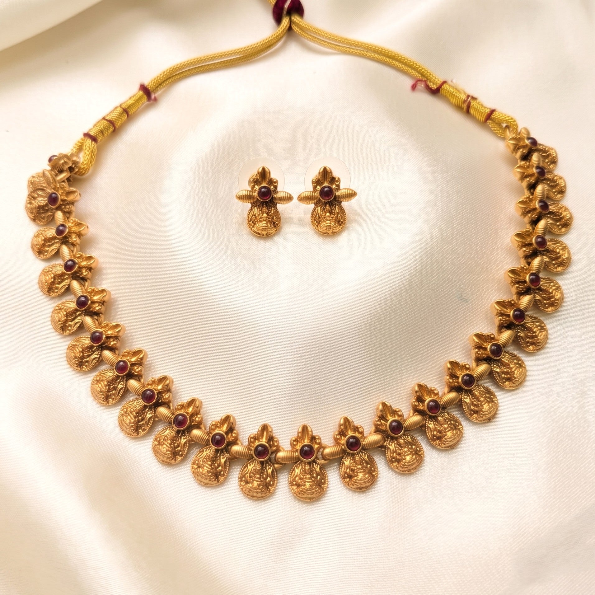 Antique Gold Kemp Lakshmi Coin Necklace Set