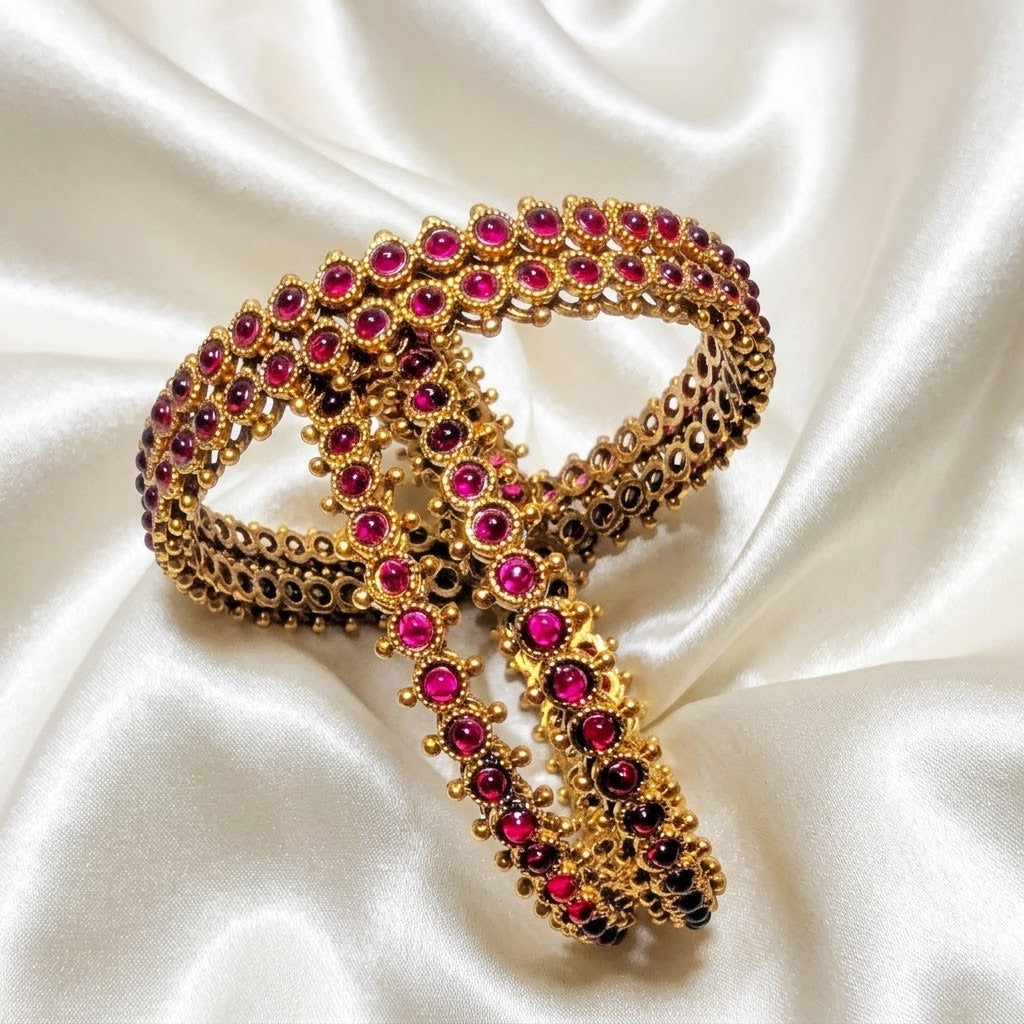 Traditional Kemp Pearl Antique Gold Bangle Sets