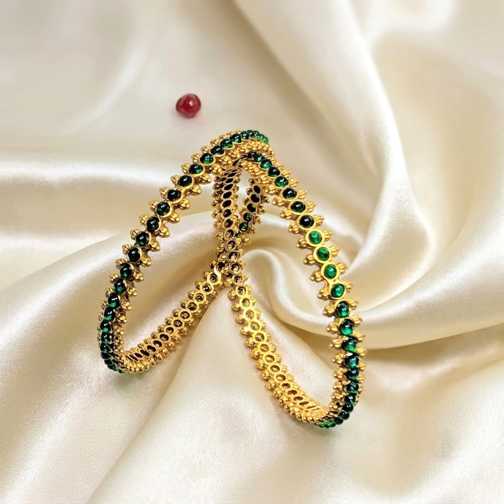 Traditional Kemp Pearl Antique Gold Bangle Sets