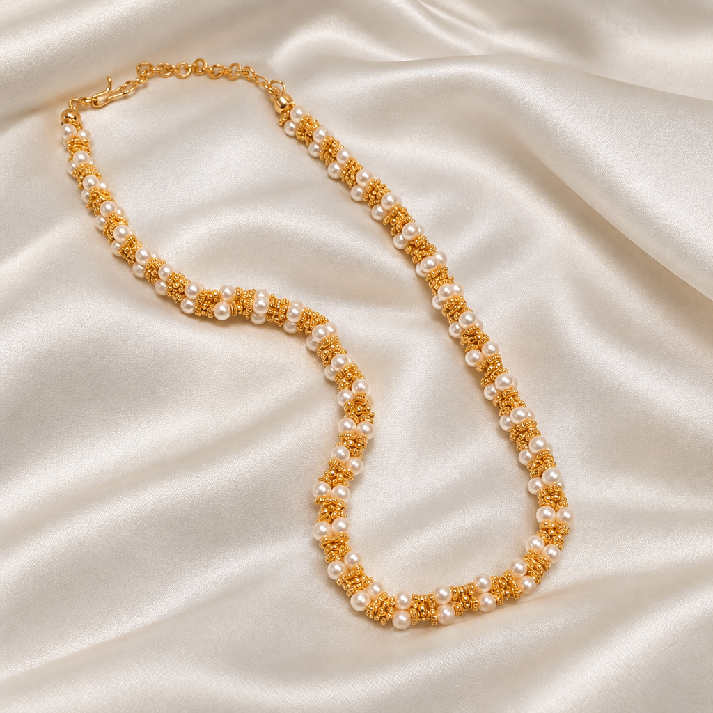 Cluster Pearl Gold Necklace