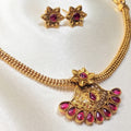 Floral Kemp Pendant Chain Necklace Set