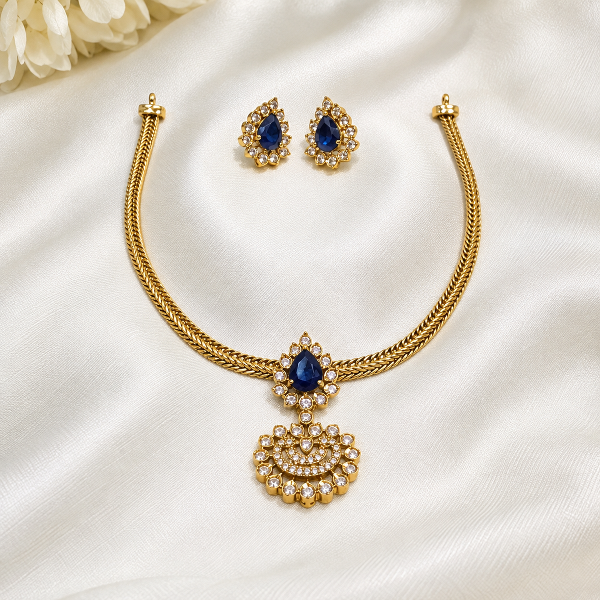 Traditional AD Pendant Attigai Necklace Set