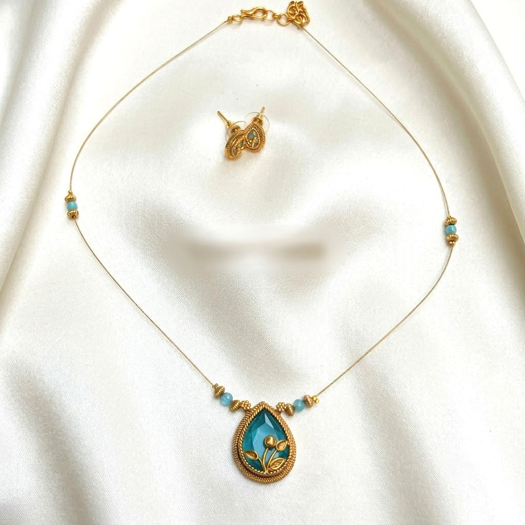 Invisbile Cjain Necklace