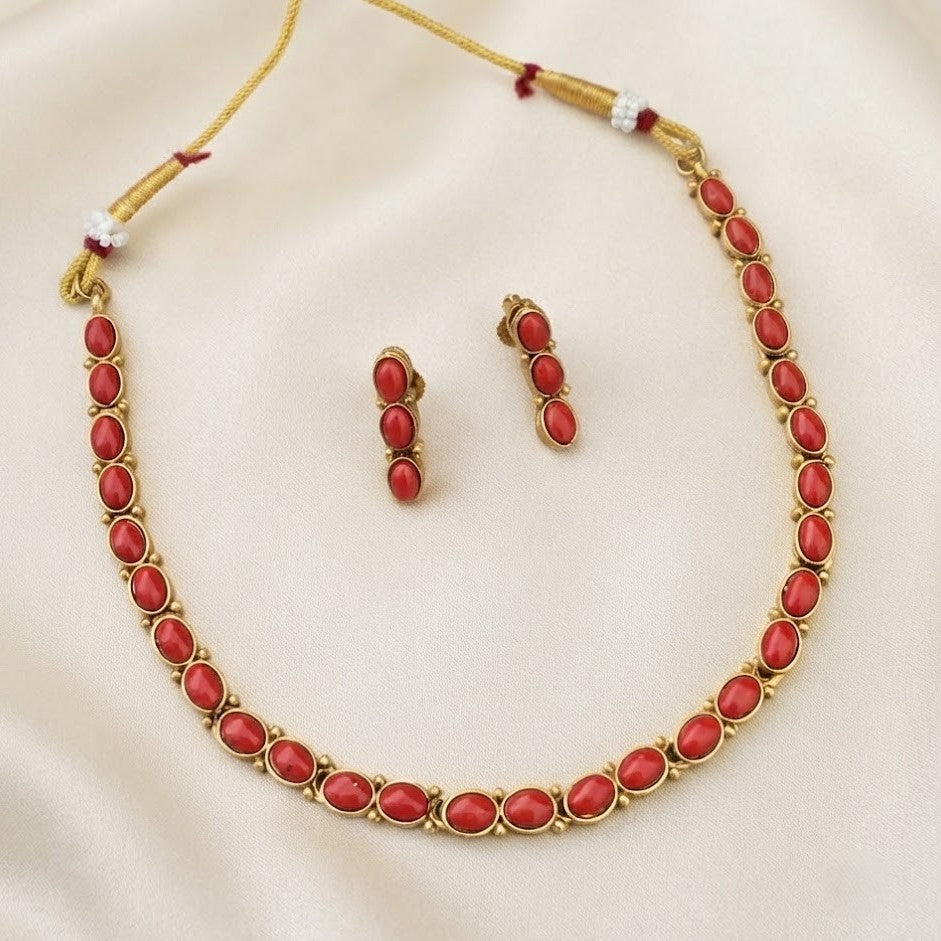 Antique Gold Gemstone Simple Necklace Set