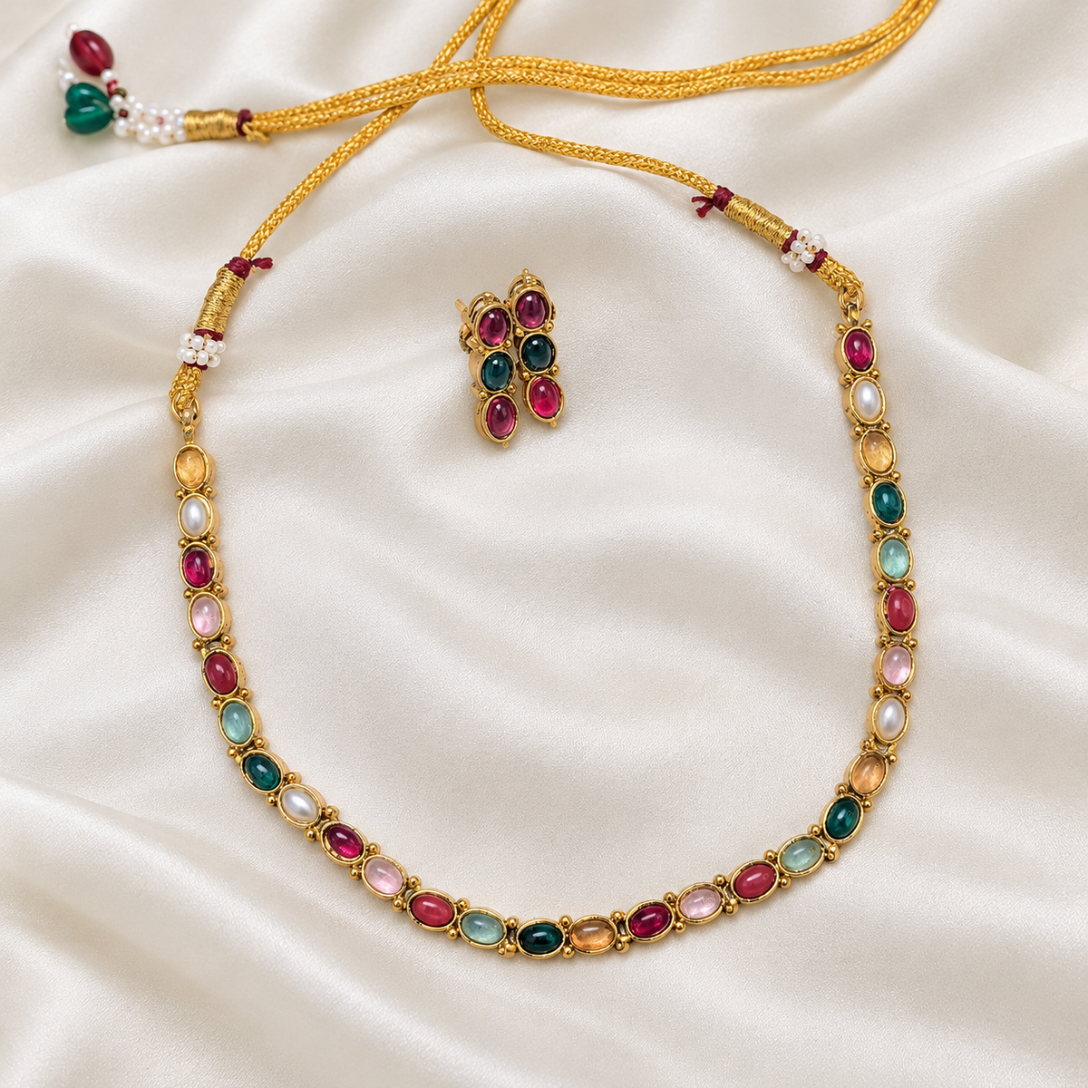 Antique Gold Gemstone Simple Necklace Set