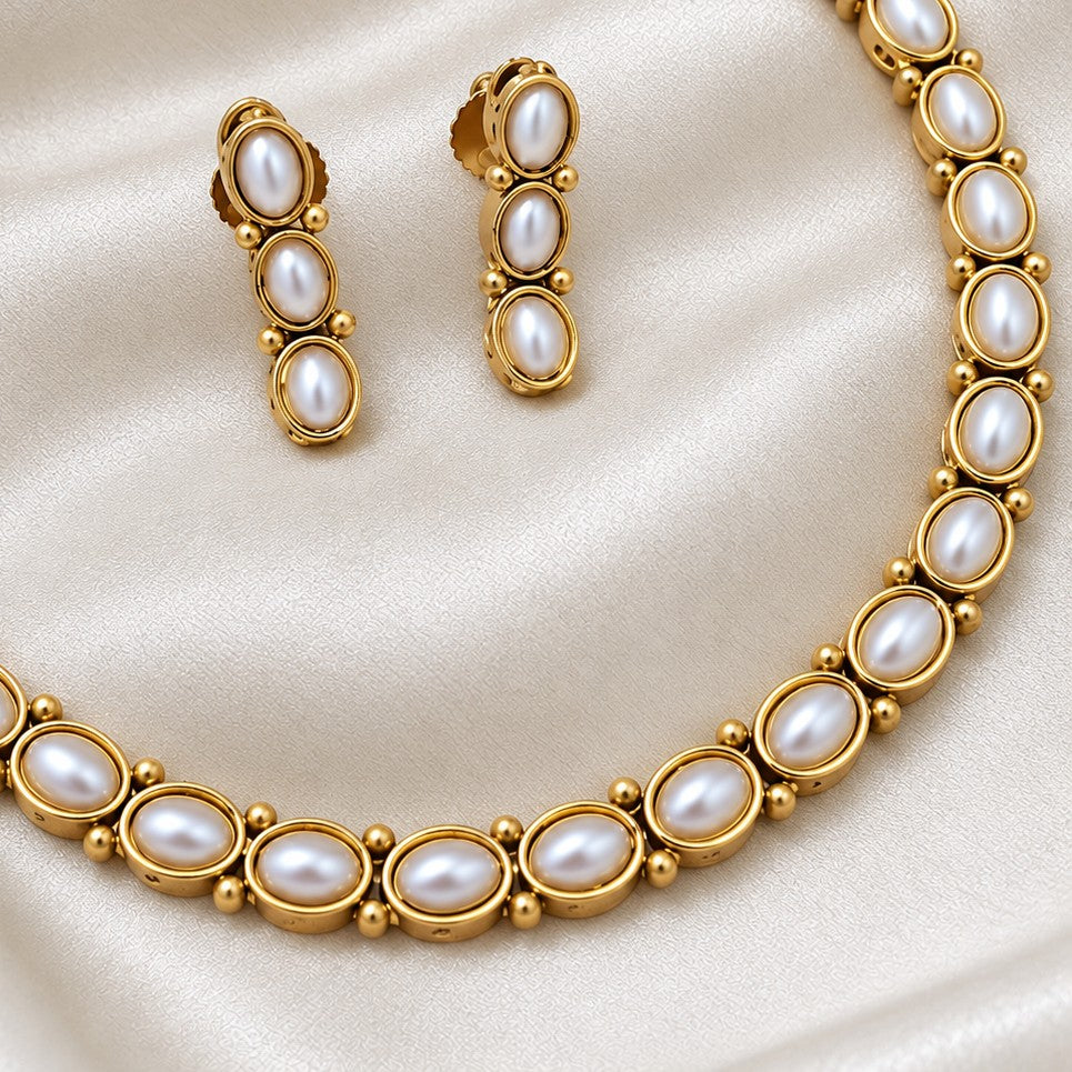 Antique Gold Gemstone Simple Necklace Set