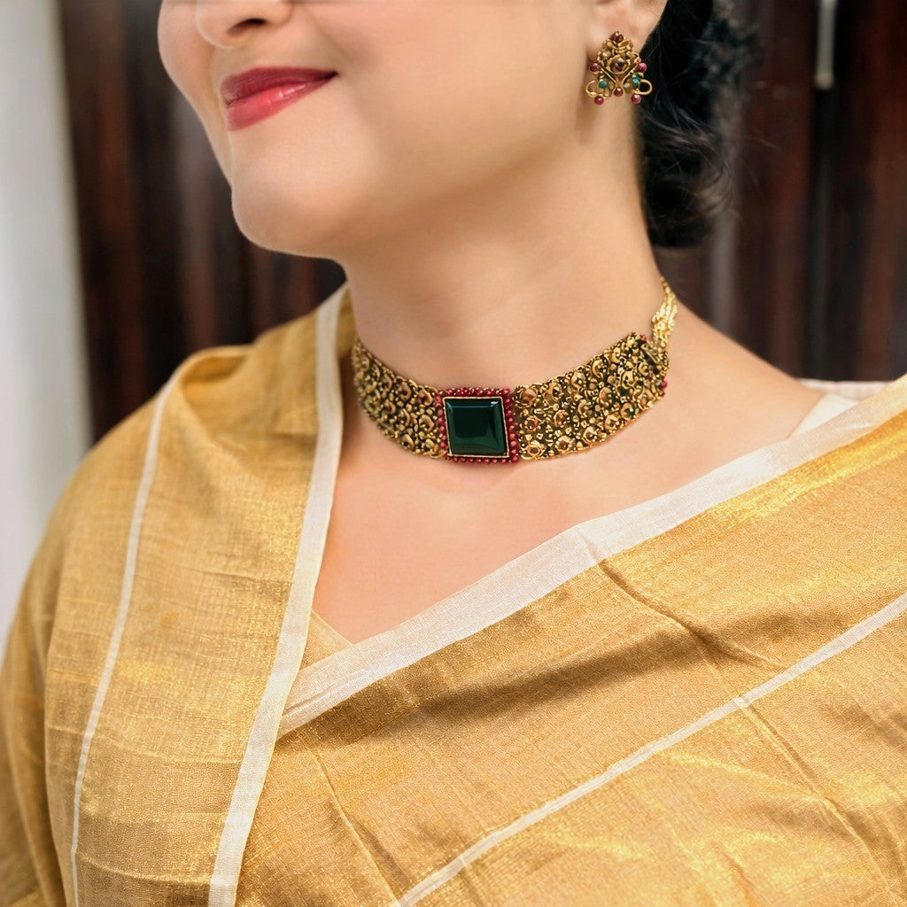 Arhoha Antique Gold Emerald Chocker Necklace Set Statement piece