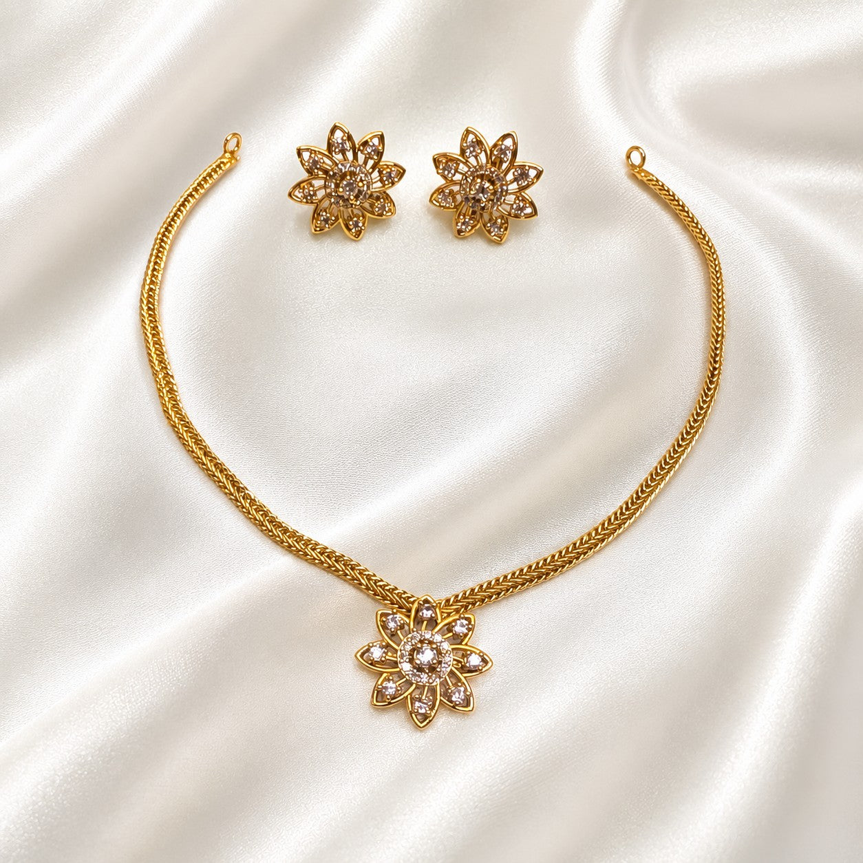 AD Floral Pendant Attigai Necklace Set