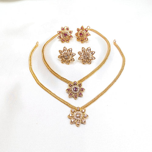 AD Floral Pendant Attigai Necklace Set