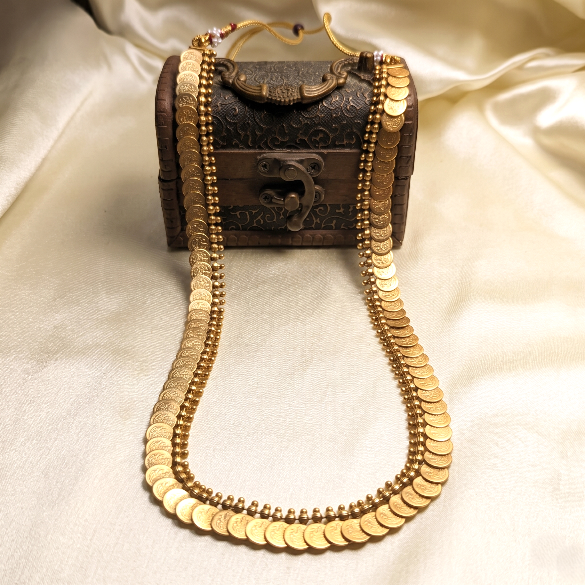 Antique GoldLakshmi Long Coin  Kaasumala Kaashumala Hram Necklcae Set