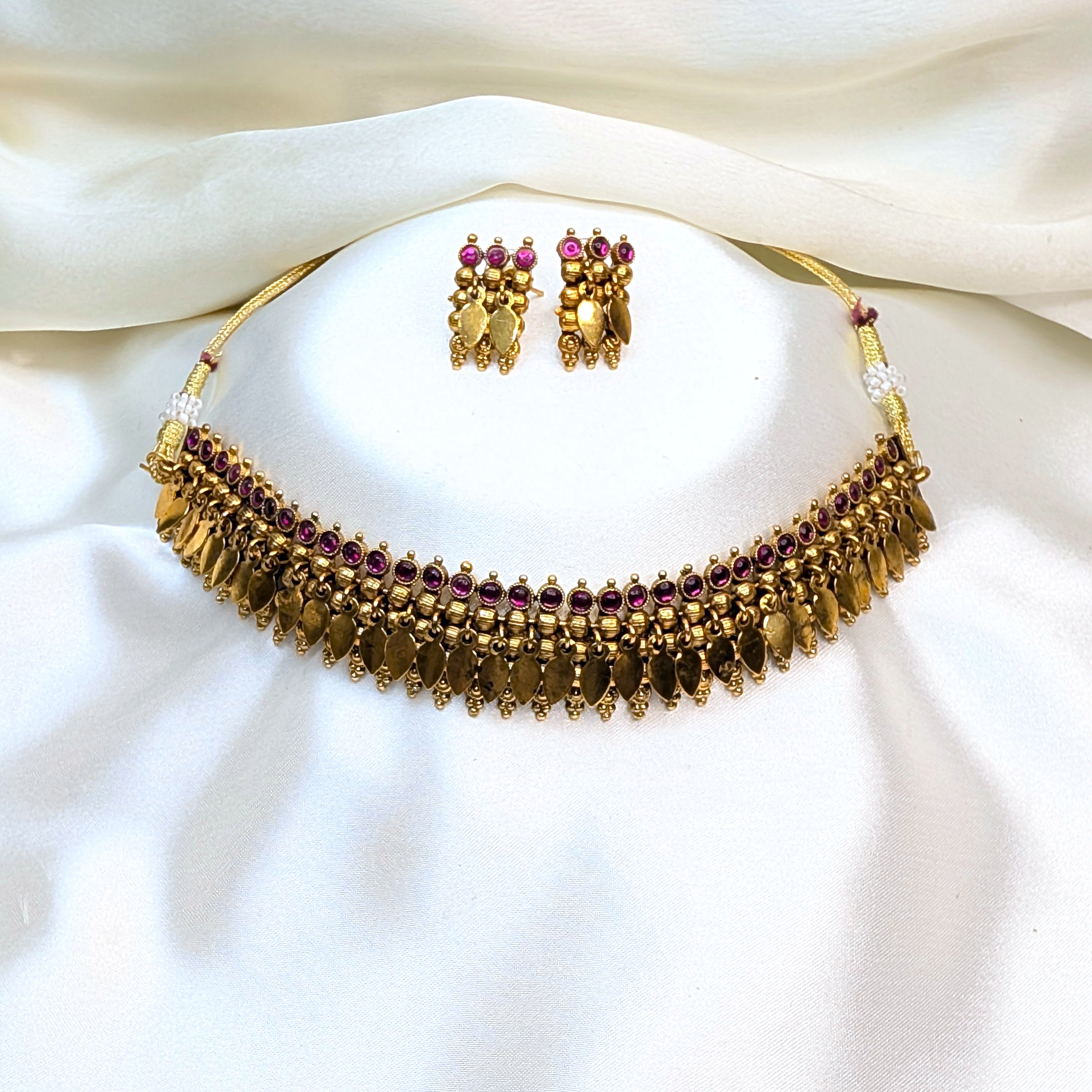 Traditional Elakkathaali Kemp Choker Necklace Set