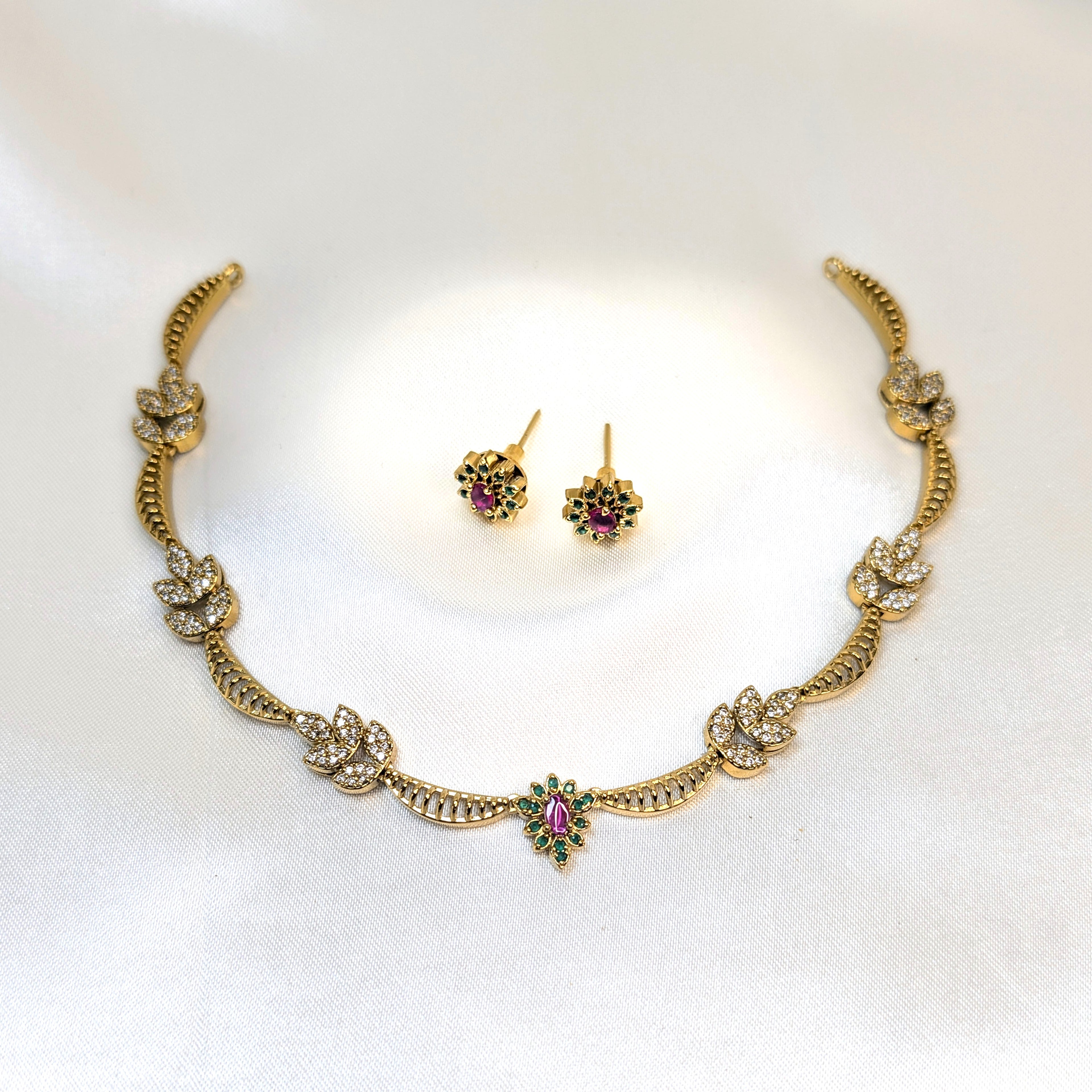 Floral AD Antique Gold Necklace Set