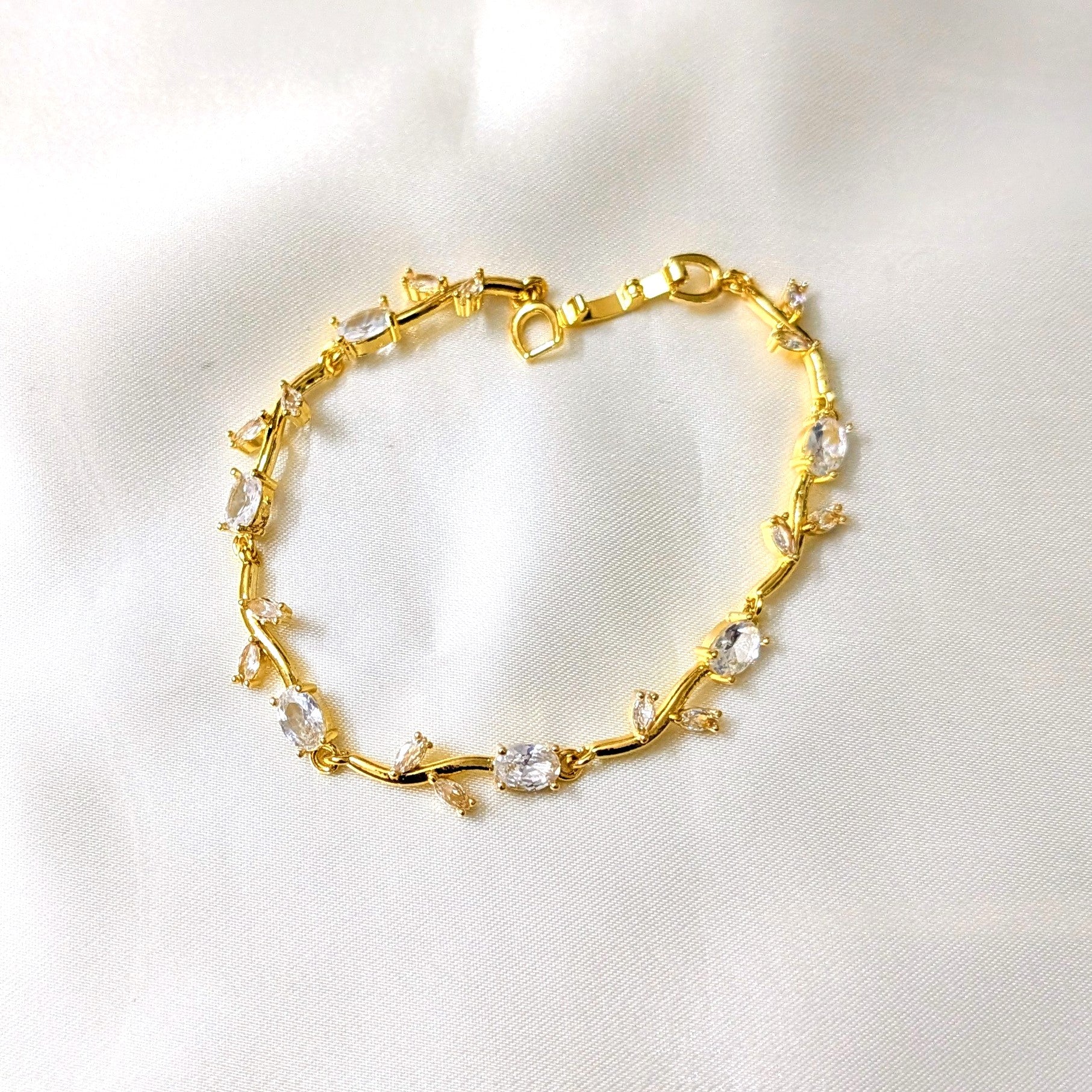 Antique Gold AD Floral Vine Bracelet