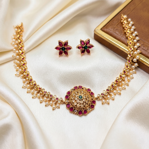 Tradition Pearl Necklace Set
